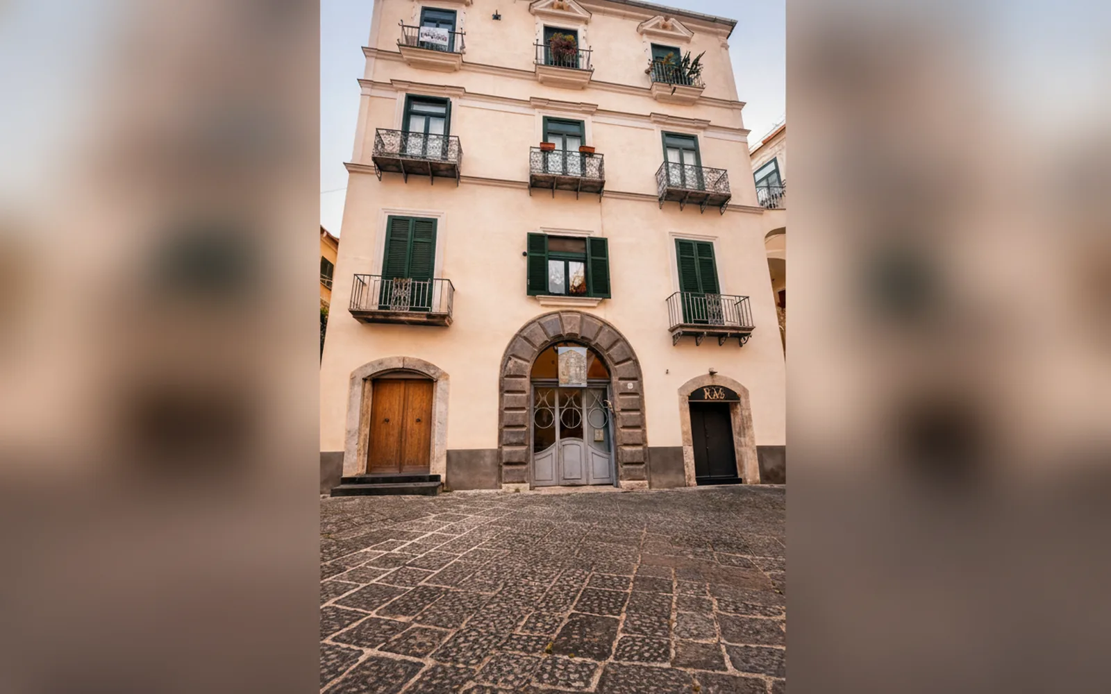 Duomo Central Suite, Salerno (Campania) — galleria foto 13